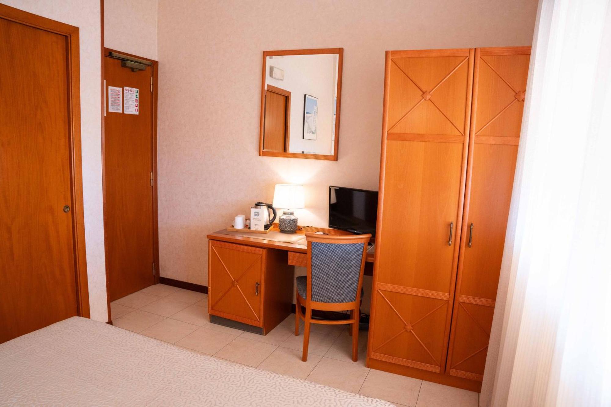 Hotel Pardini 비아레지오 외부 사진
